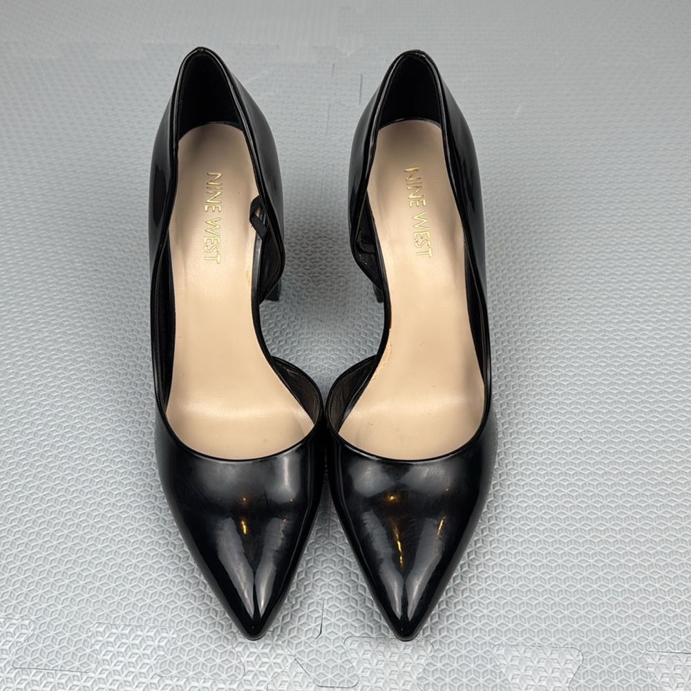 Nine West block heel pumps in size 5.5M. - Picture 2 of 8